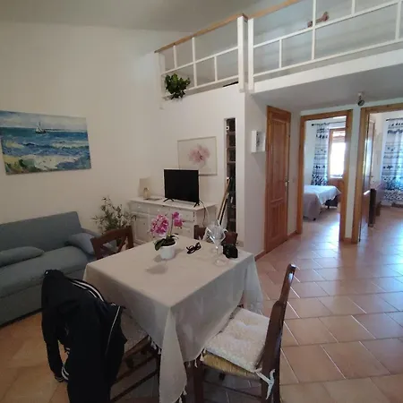 Stintino, Pressi La Pelosa Con Giardino Appartamento